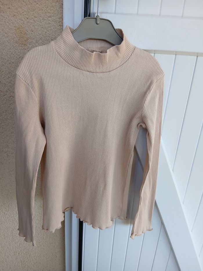 Lot 2 sous pulls filles kiabi taille 8 ans - photo numéro 4