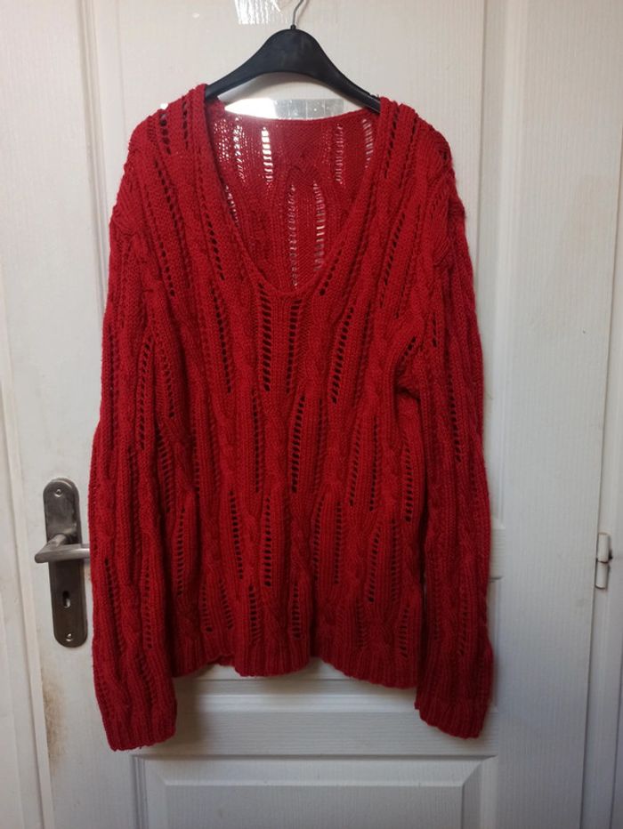 Pull rouge tricot
