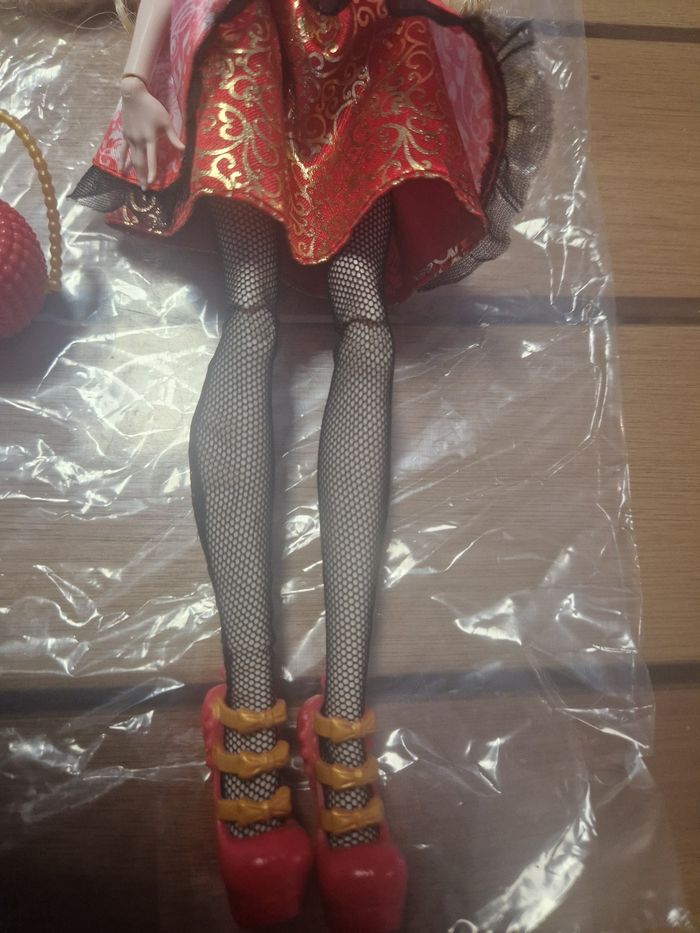 Poupée Monster High - photo numéro 3