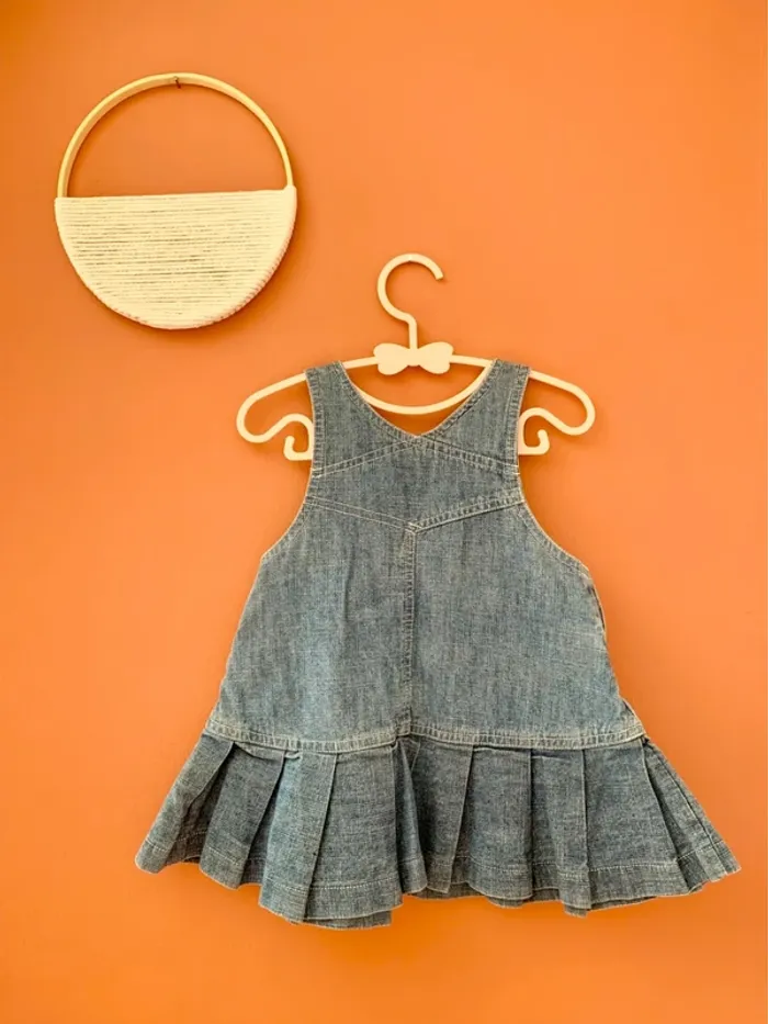Robe en jean bébé fille à bretelles – 12 mois - photo numéro 2