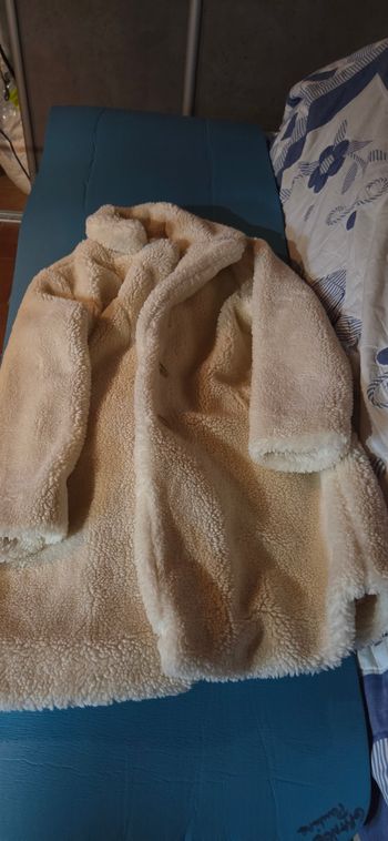 Vends manteau en fausse fourrure