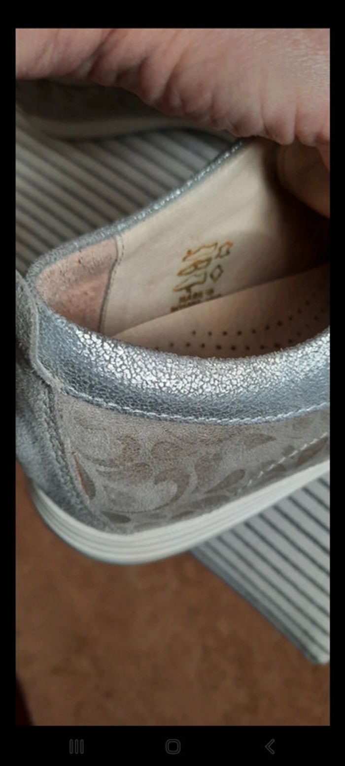 Baskets en cuir neuve 37 - photo numéro 7