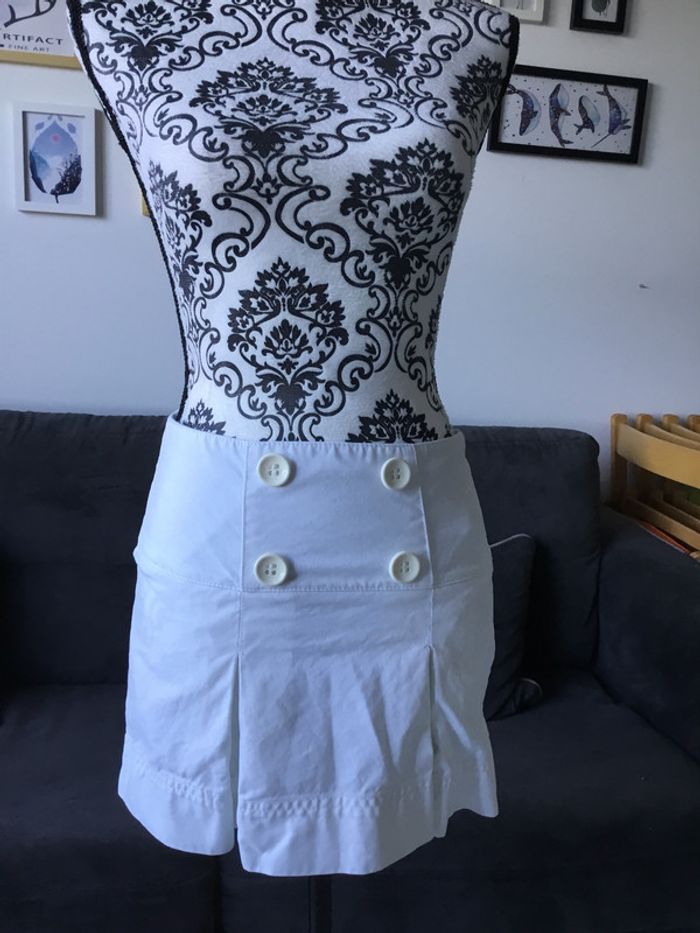Jolie Jupe blanche courte classe doublée Pimkie T36 neuve