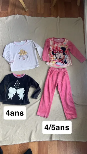 Lot de pyjama 4/5ans