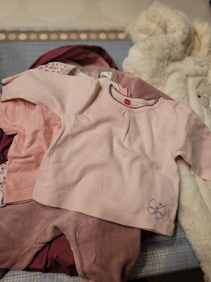 Vends lot habilles hiver fille 3mois - photo numéro 8