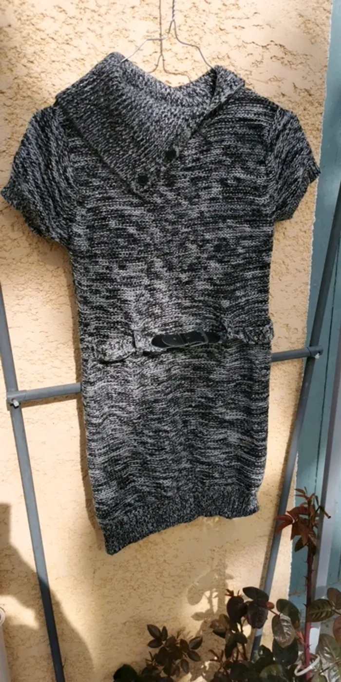 Tres jolie robe laine
