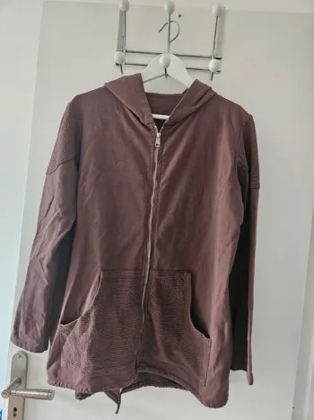 Veste avec capuche