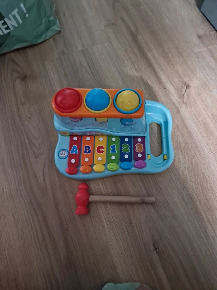 Xylophone avec balle