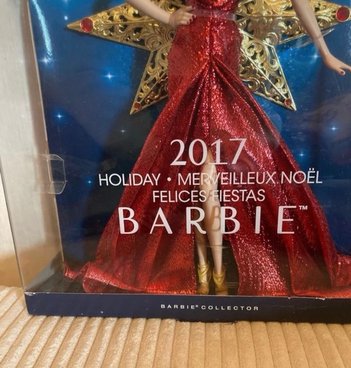 Barbie Collector 2017 - Merveilleux Noël - photo numéro 2