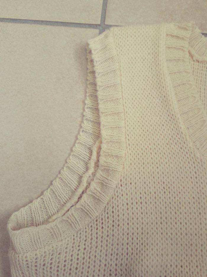 Pull sans manche - 8 ans - photo numéro 3