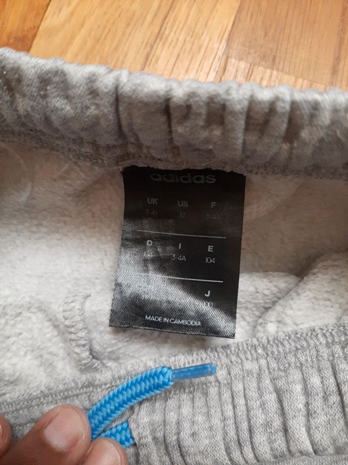 Pantalon jogging Adidas 3/4ans - photo numéro 3