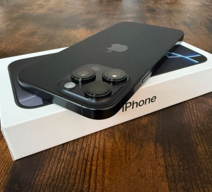 iPhone 16 pro max - photo numéro 2