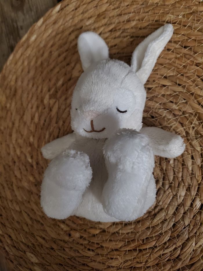 Doudou lapin dormeur - photo numéro 2