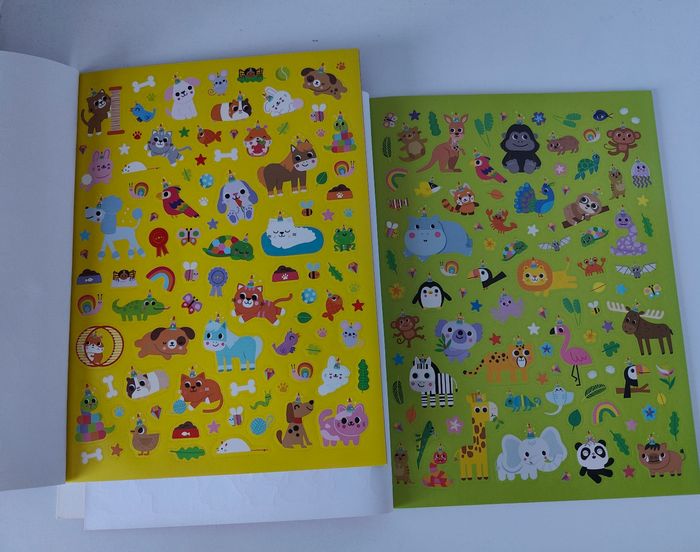 Livres coloriage et stickers - photo numéro 7