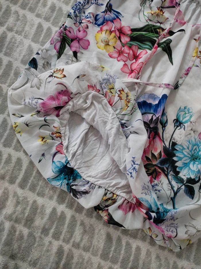 Blouse manches courtes blanches fleurs multicolores doublé taille 38 - photo numéro 2