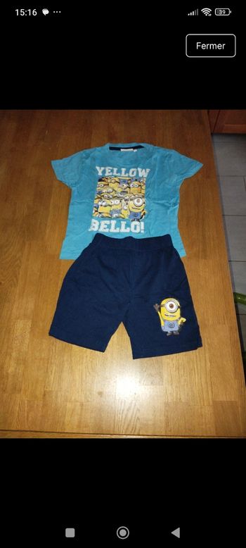 Ensemble short t shirt les Minions 4 ans 