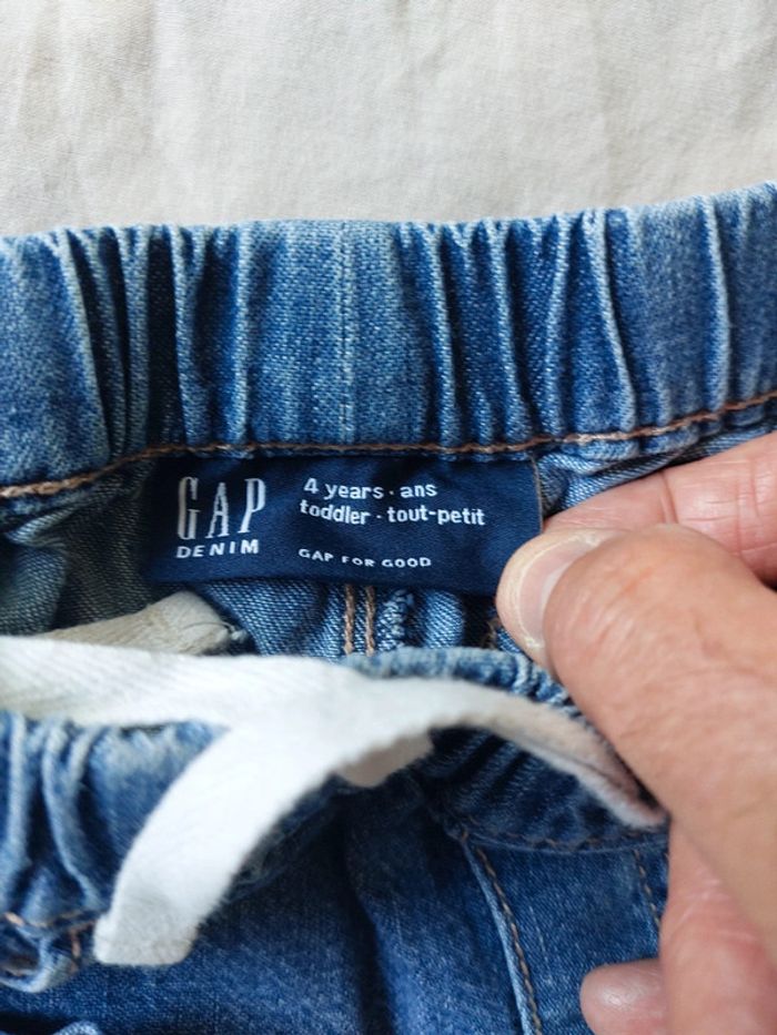 Short GAP taille 4 ans - photo numéro 3