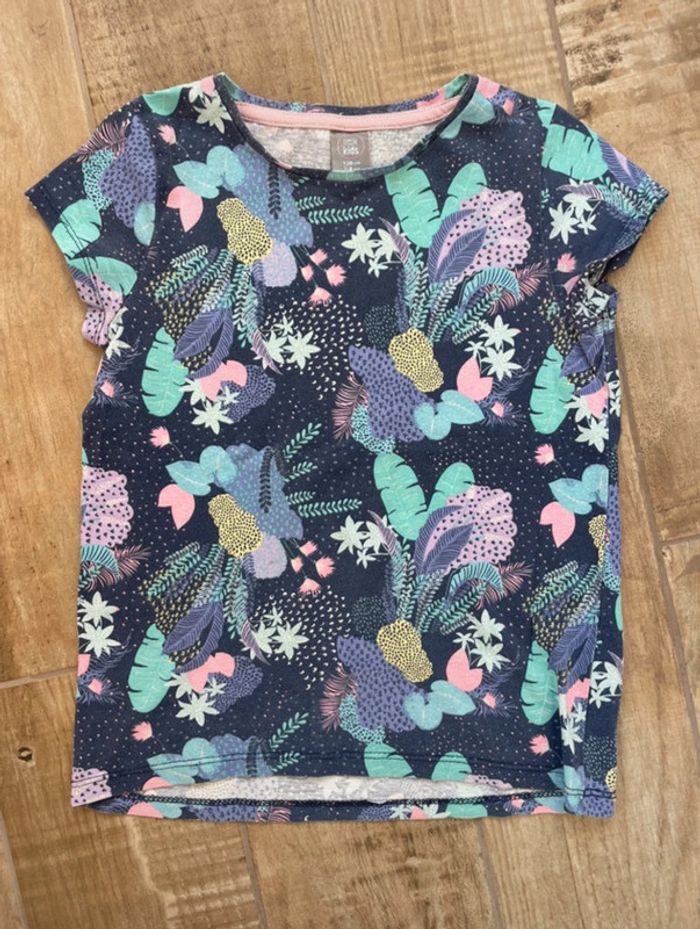 TEE shirt Little kids 7-8 ans