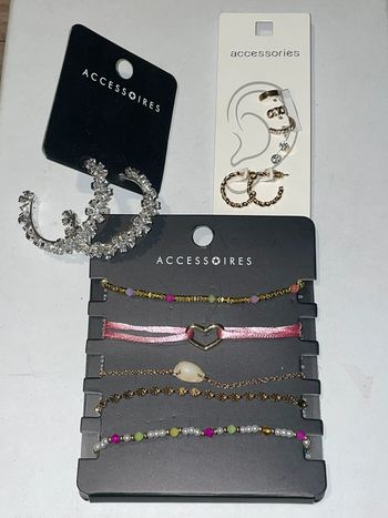 Lot bijoux neuf