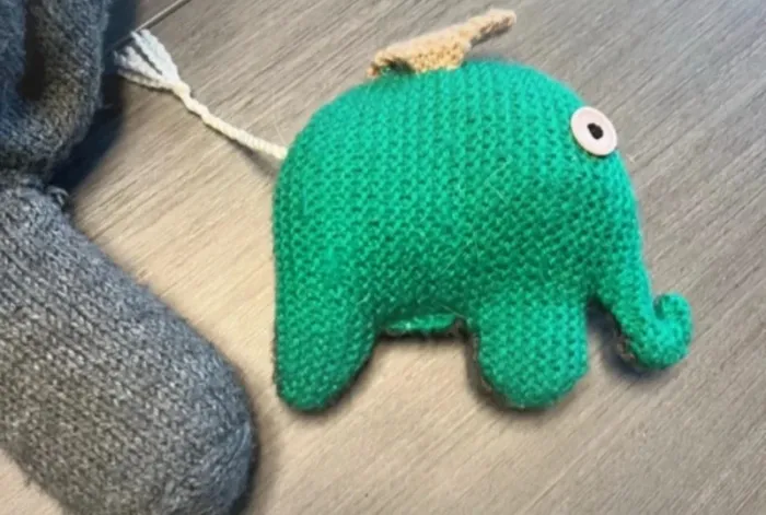 Éléphants fait main en tricot - photo numéro 4