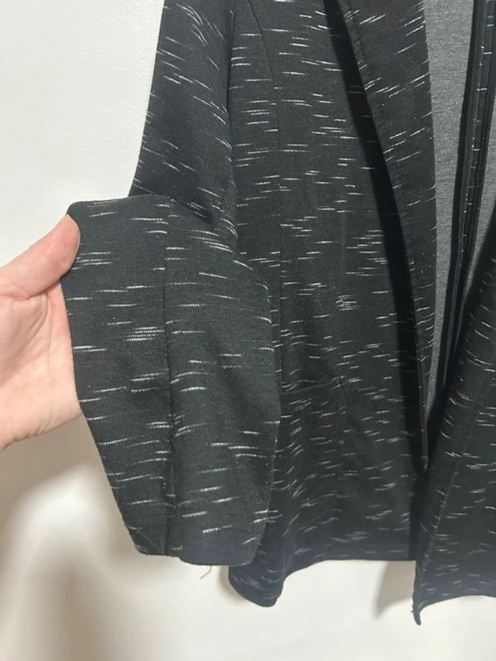 Veste blazer noire à lignes blanches • Ligne à suivre • Taille 38 - photo numéro 5