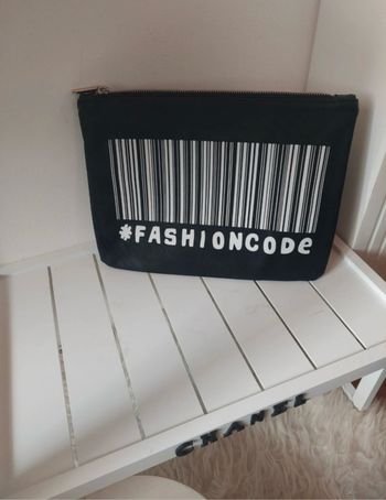 Pochette zippée noir/blanc FashionCode Zara TBE 👝