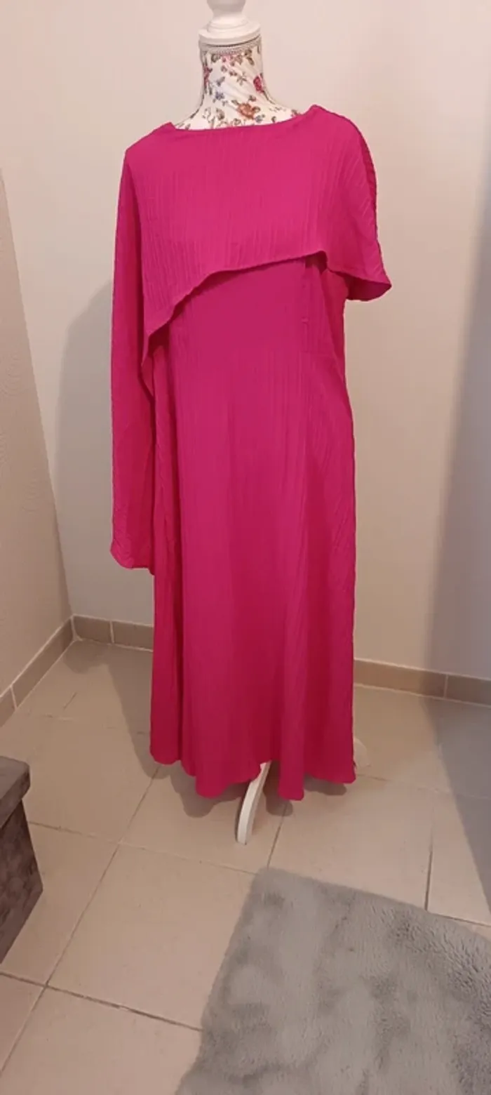 Robe rose