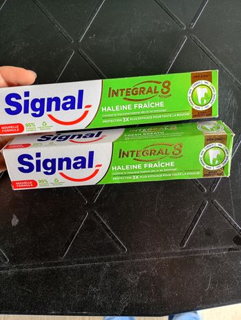 Lot de 2 dentifrices signal 