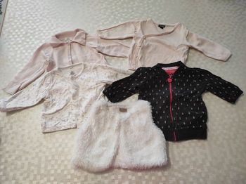Lot vêtements fille 6 mois