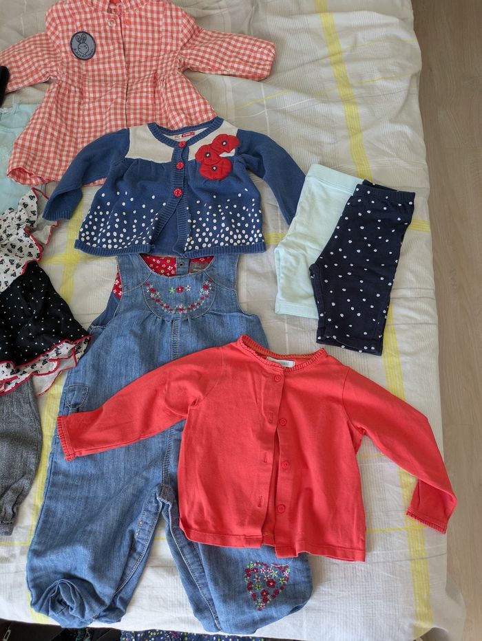 Lot vêtements 12 mois - photo numéro 4