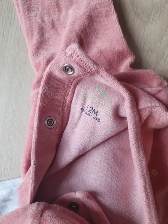 Lot 2 pyjamas 12mois - photo numéro 4