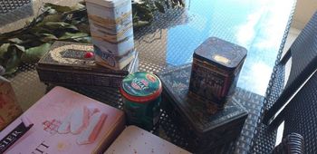 Lot boites en fer anciennes et récentes