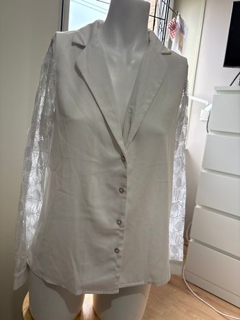 Chemisier manches dentelle 