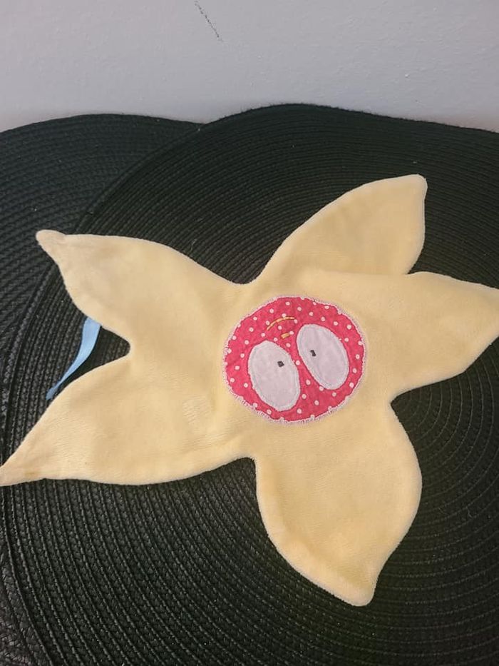 doudou fleur sourire - photo numéro 3