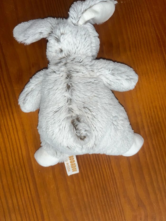 Peluche doudou lapin, 20 cm, sans compter les oreilles - photo numéro 4