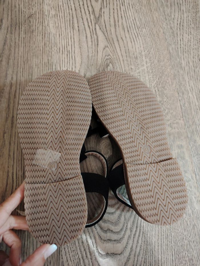 Chaussures sandales nus pieds fille 31 Rock & joy Neuf - photo numéro 3