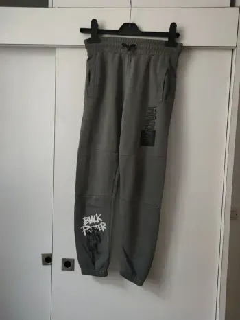 Jogging gris Marvel