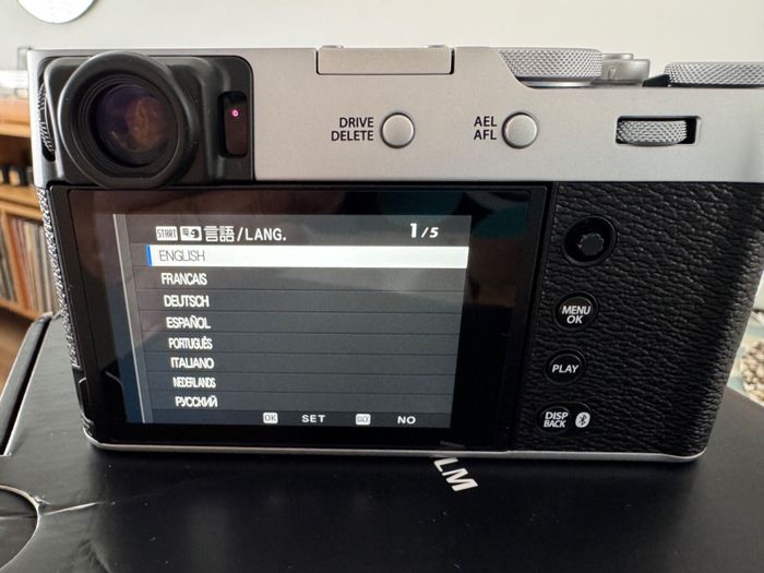 Appareil photo numérique Fujifilm X100VI 40,2 mégapixels argent neuf garantie - photo numéro 3