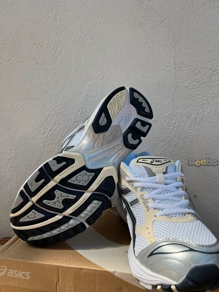 Asics Gel-Kayano 14 Taille 43.5 - photo numéro 5