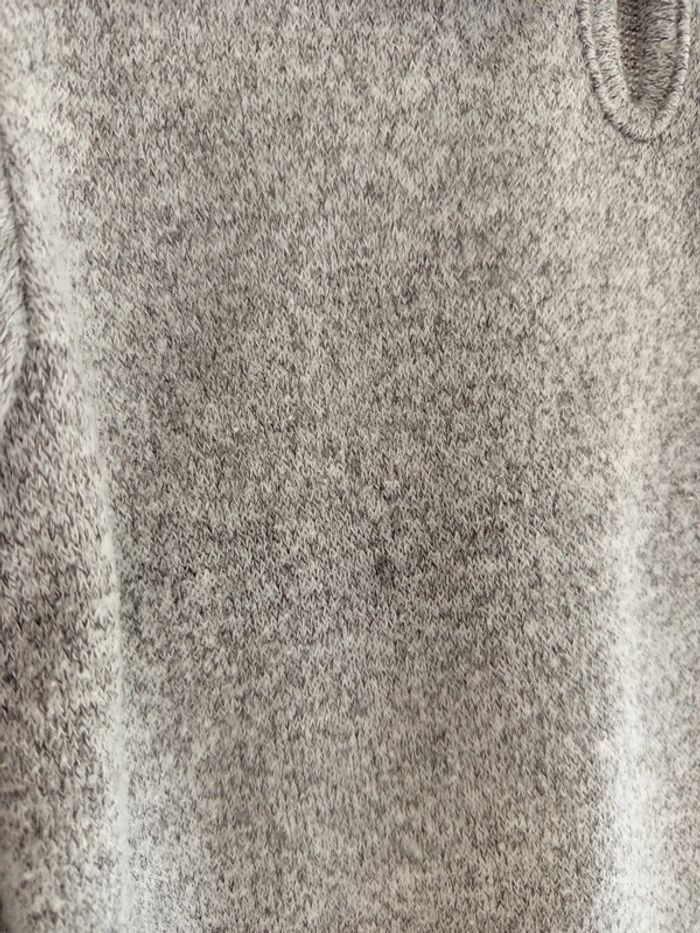 Haut gris & blanc 8 ans - photo numéro 4