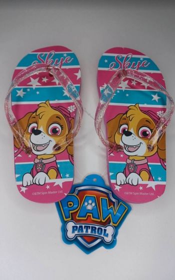 Tong enfant plusieurs Taille disponible 