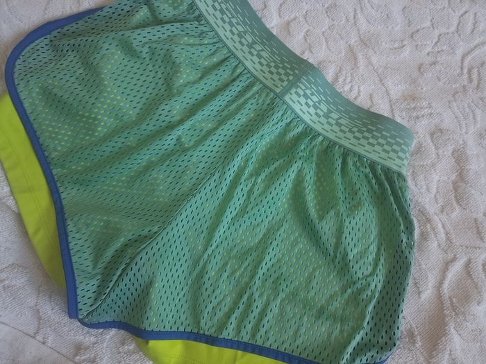 Short sport lacoste femme - photo numéro 6