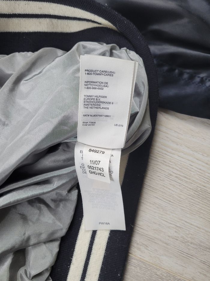 Veste Tommy Hilfiger varsity college vintage Y2K – logo brodé dos - photo numéro 6