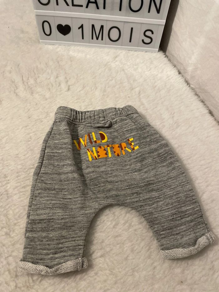 Pantalon 1 mois kiabi - photo numéro 2