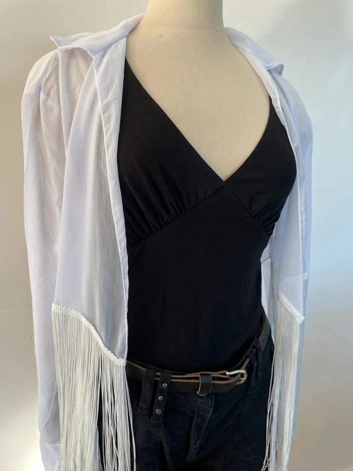 Gilet voile à franges blanc superbe