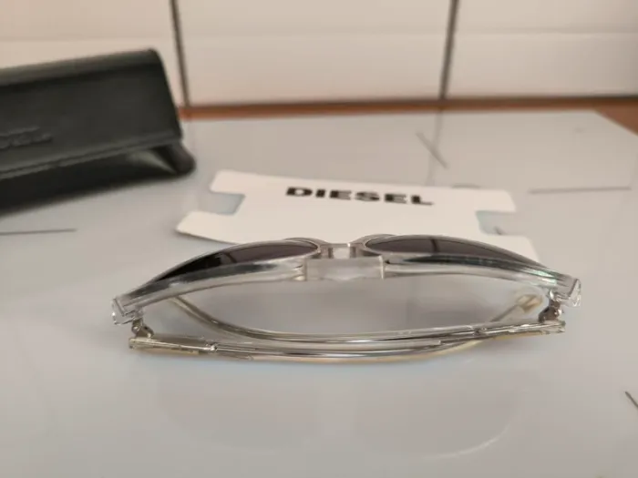 Neuf DIESEL lunettes de soleil UV2 - Monture transparente & verres gris / mauve dégradés - photo numéro 8