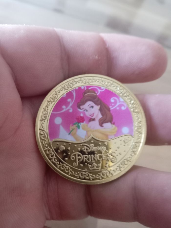 Pièce  princess  belle Disney 100 - photo numéro 3
