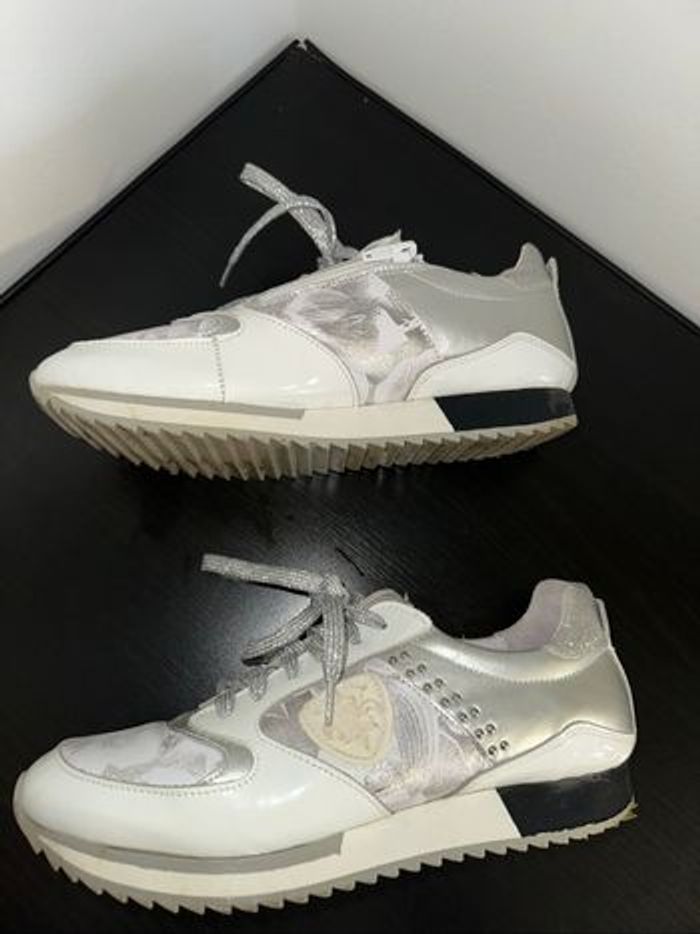 Baskets en cuir blanches et argentées Philippe Morvan T39 - photo numéro 4