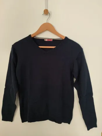 Pull col V 12 ans