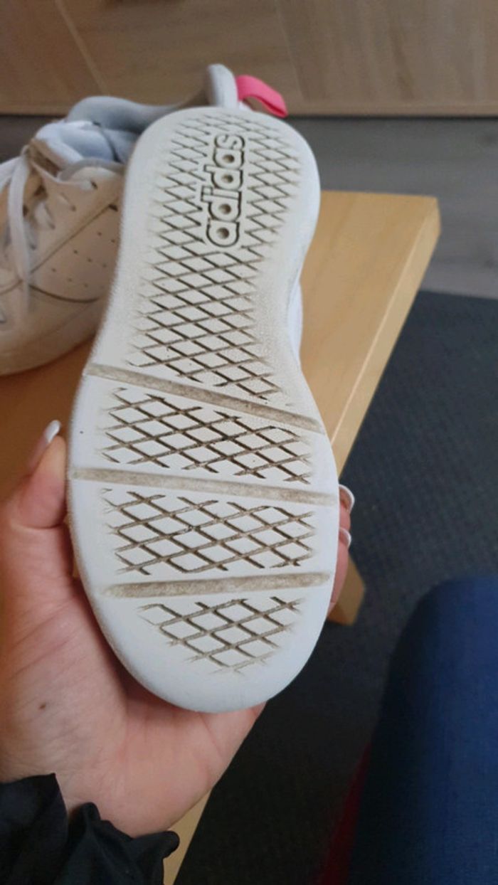 Basket adidas - photo numéro 3